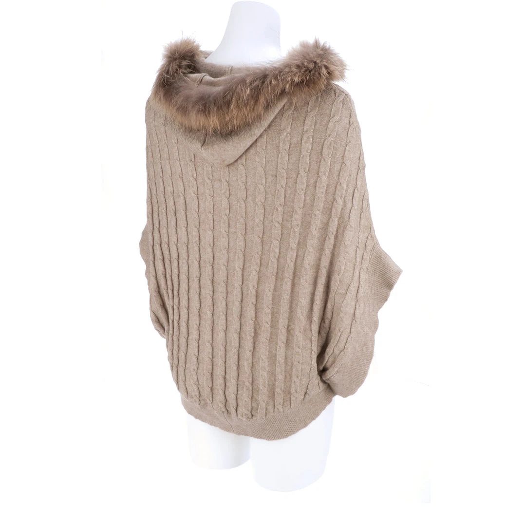 Lucchese-inc Cable Knit Poncho :: Oatmeal APPAREL Lucchese-inc Cable Knit Poncho :: Oatmeal APPAREL