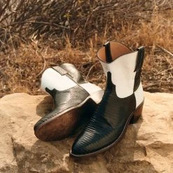 Lucchesse-inc Marfa :: Black BOOTS